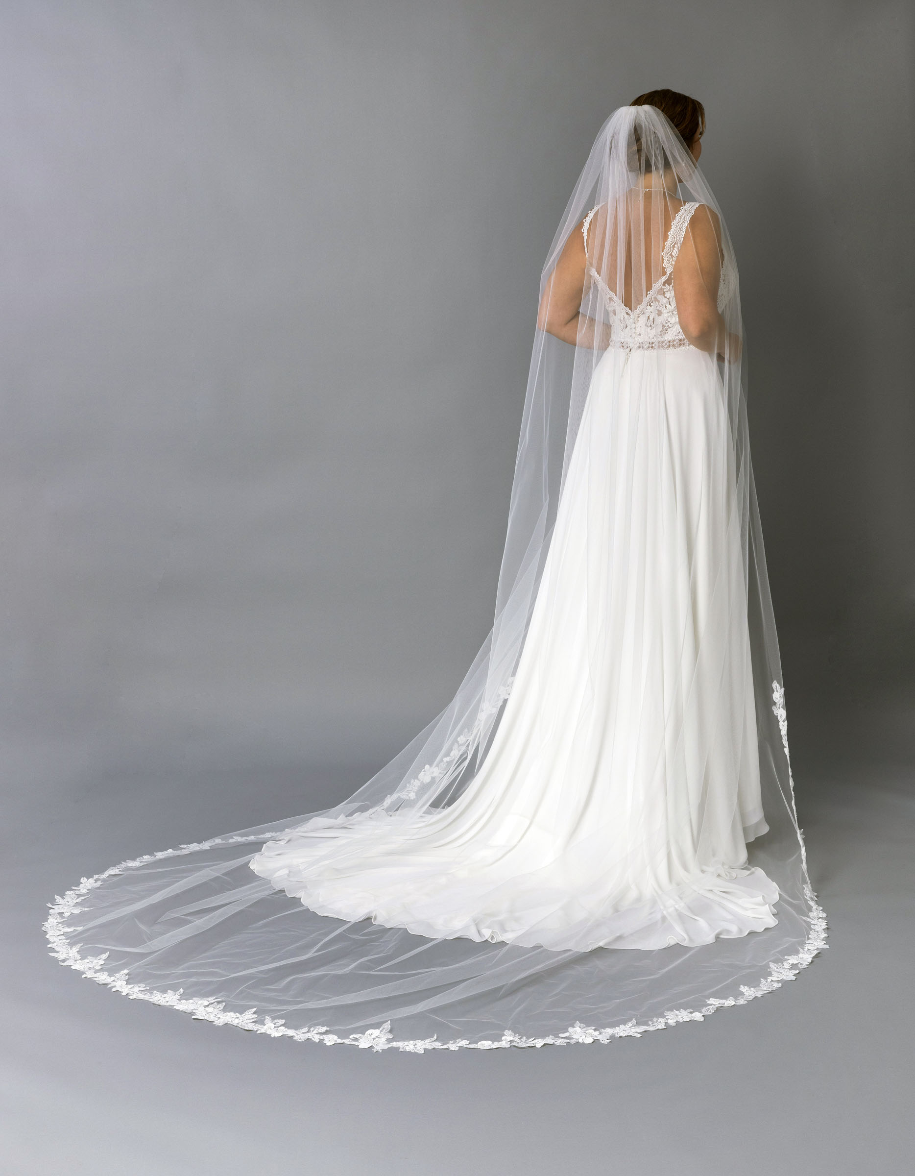 Bridal Classics Single Tier Veils MV-2562