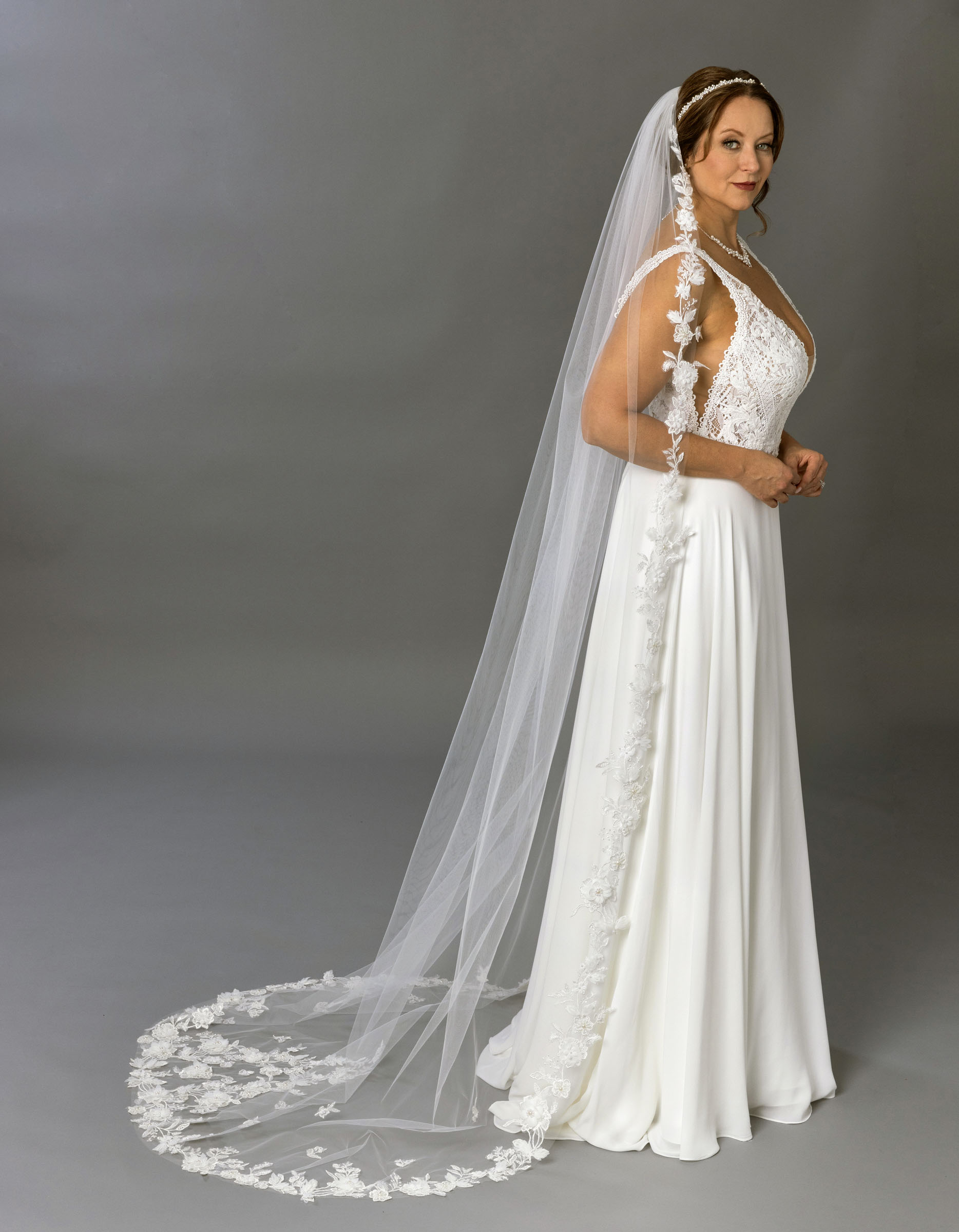 Bridal Classics Single Tier Veils MV-2569