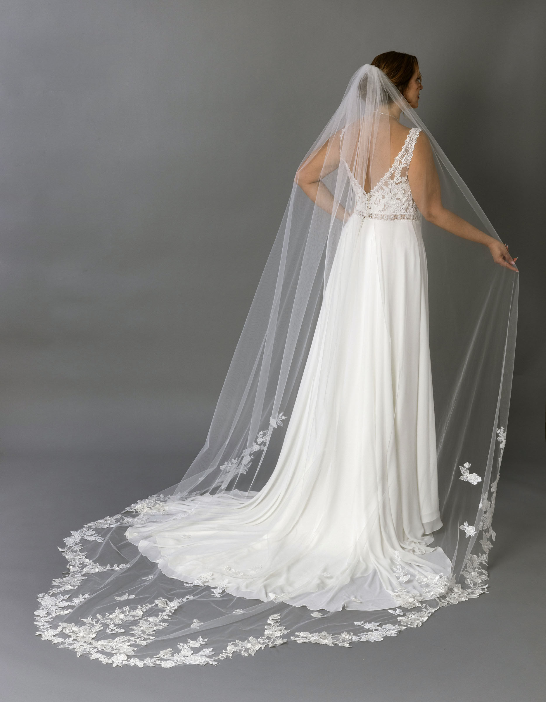 Bridal Classics Single Tier Veils MV-2572