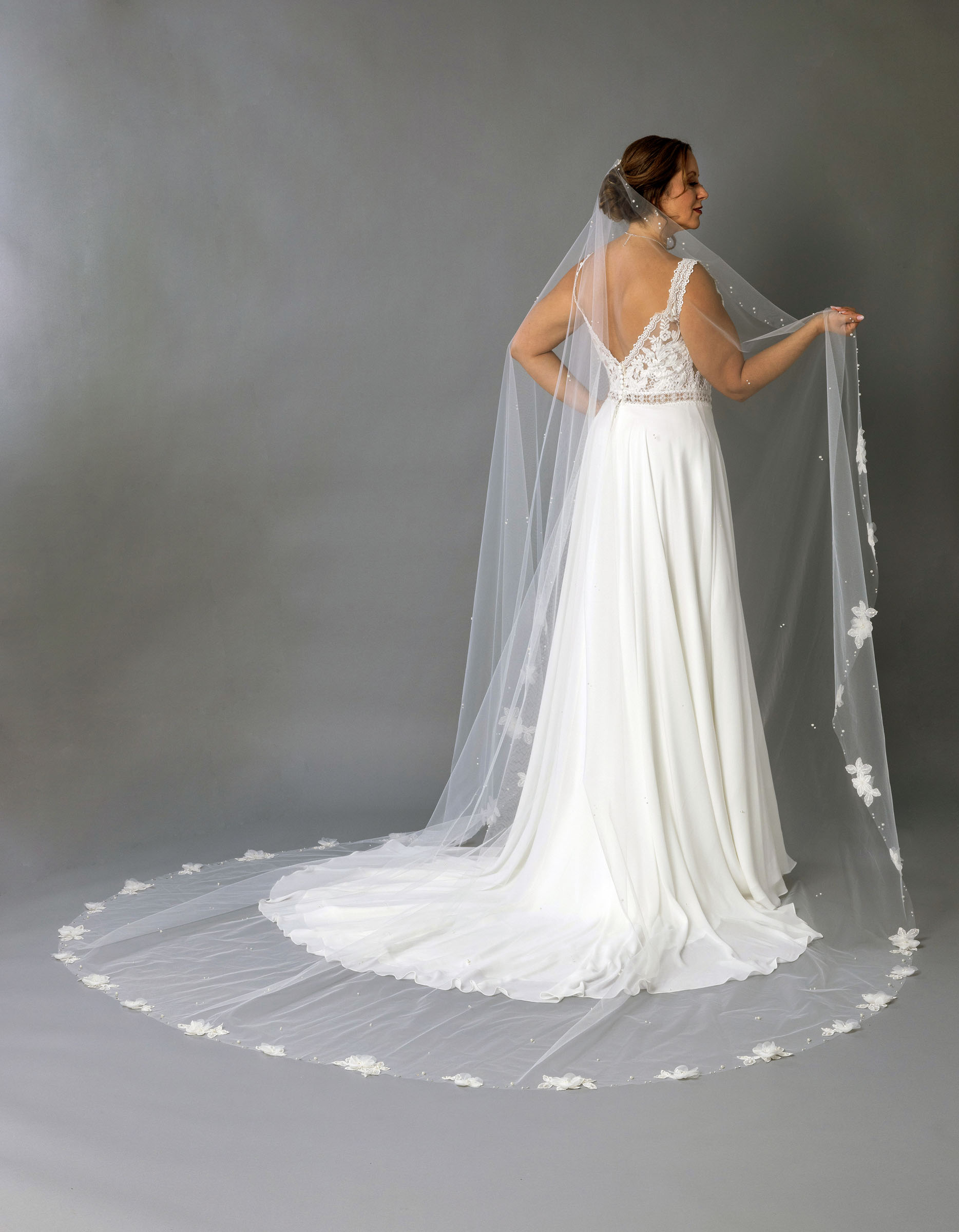 Bridal Classics Single Tier Veils MV-2580