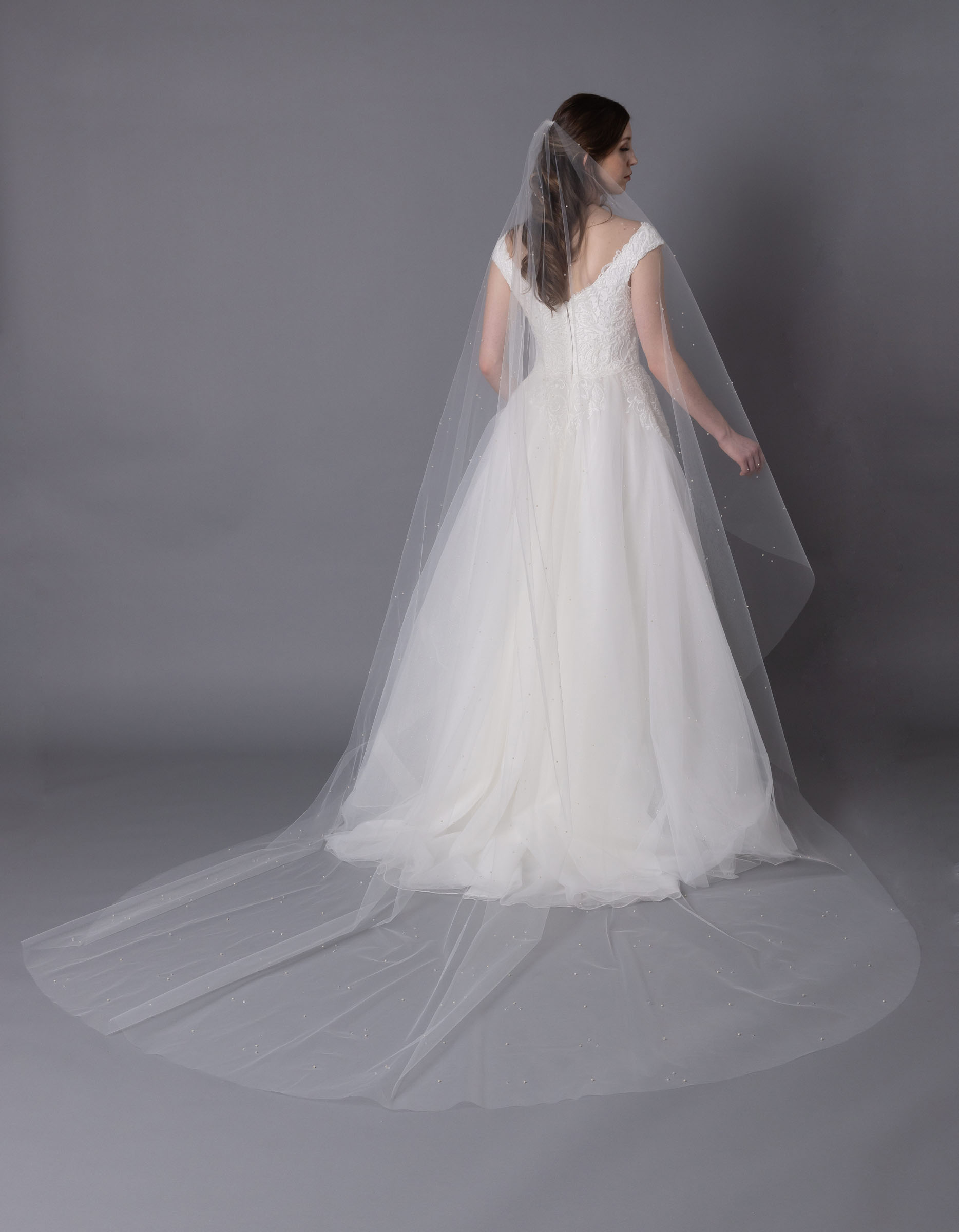 Bridal Classics Single Tier Veils V-856L